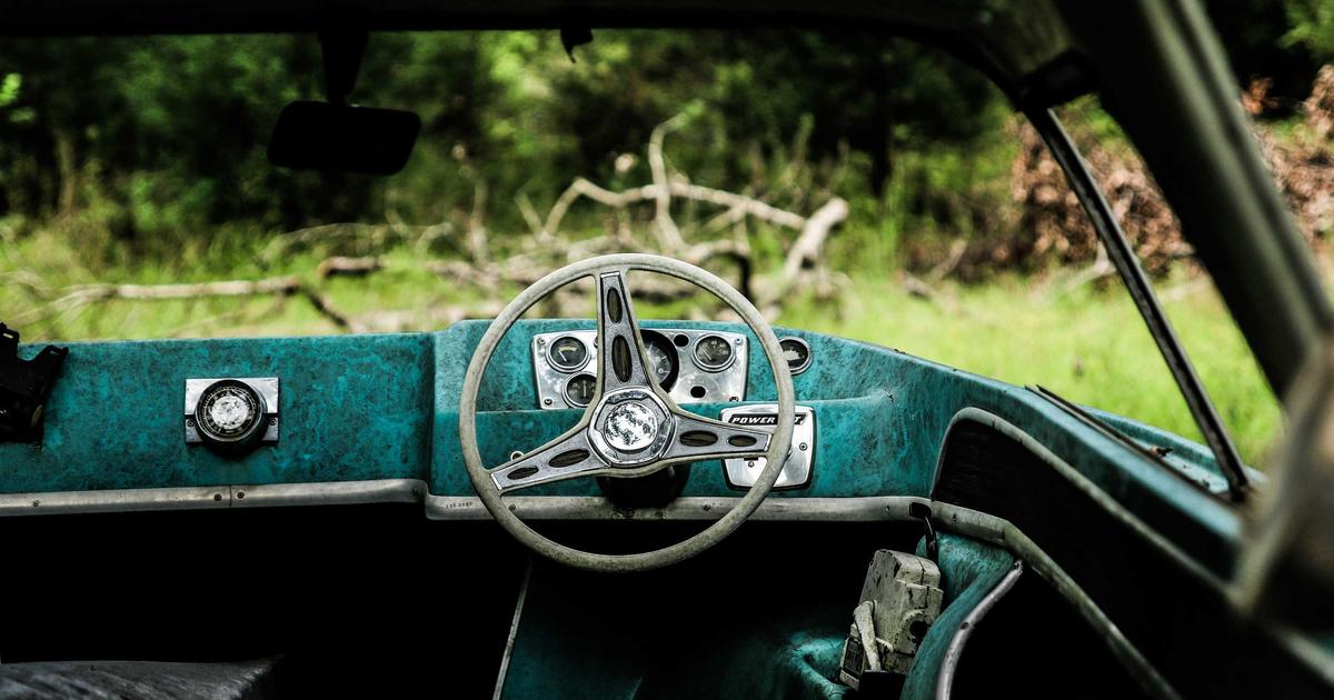 How to Stay Consistent on Free Courses: The 90% Drop-Off Fix